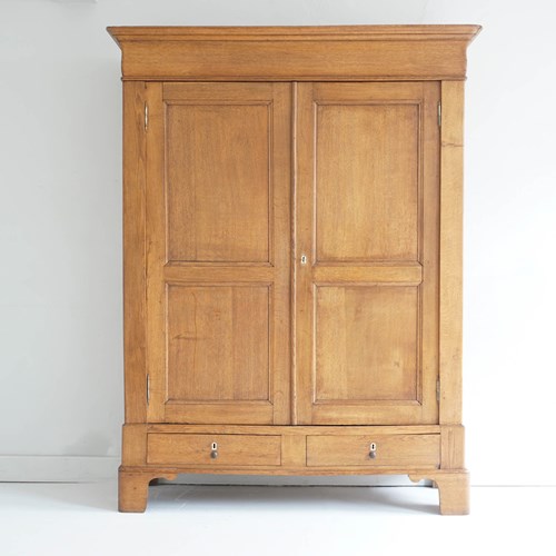 Oak Housekeepers Cupboard (Knockdown)