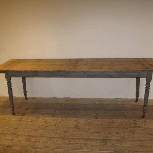 Large Pine Table