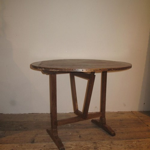Oak Vendage Table
