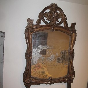 18Th Century Giltwood Mirror