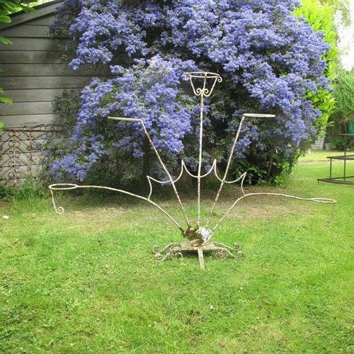 Unusual Garden Plant Stand
