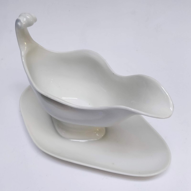French White Porcelain Sauce Boat-general-store-no-2-1-main-636775414408422165.jpg