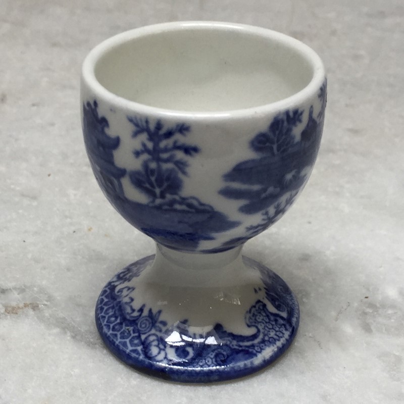 Willow Pattern Egg Cup-general-store-no-2-2-main-637521089916709273.JPG