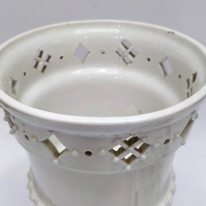 Covered White Stoneware Vase-general-store-no-2-8-main-636883205771081112.jpg