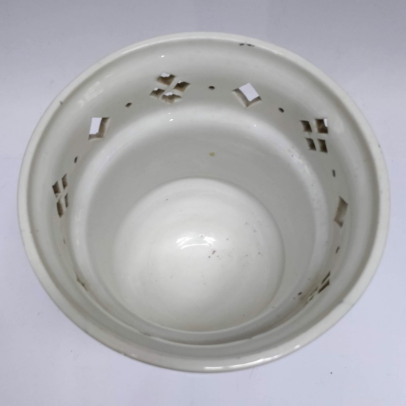 Covered White Stoneware Vase-general-store-no-2-9-main-636883205875768157.jpg