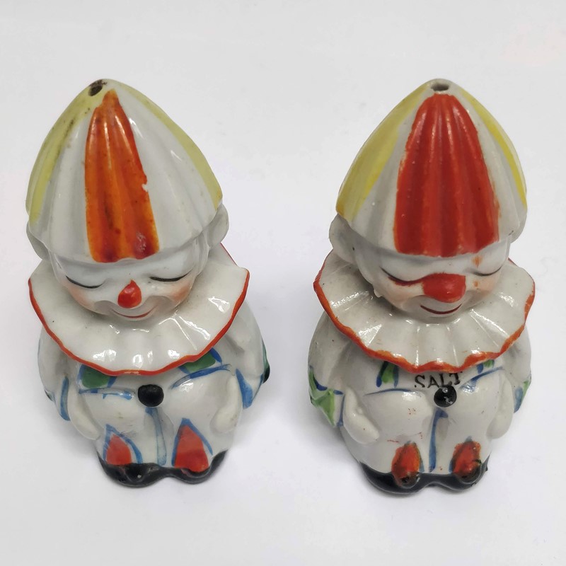 Clown Salt & pepper shakers-general-store-no-2-img-20190318-091057-main-636888034514757581.jpg