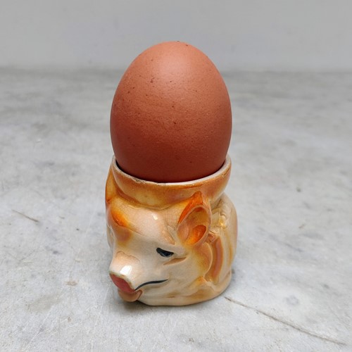 Lustre Pig Egg Cup