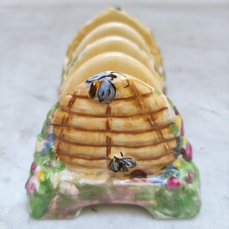 Charming 'Beehive' Toast Rack By Royal Winton-general-store-no-2-img-20220624-150343-main-637916860987802537.jpg