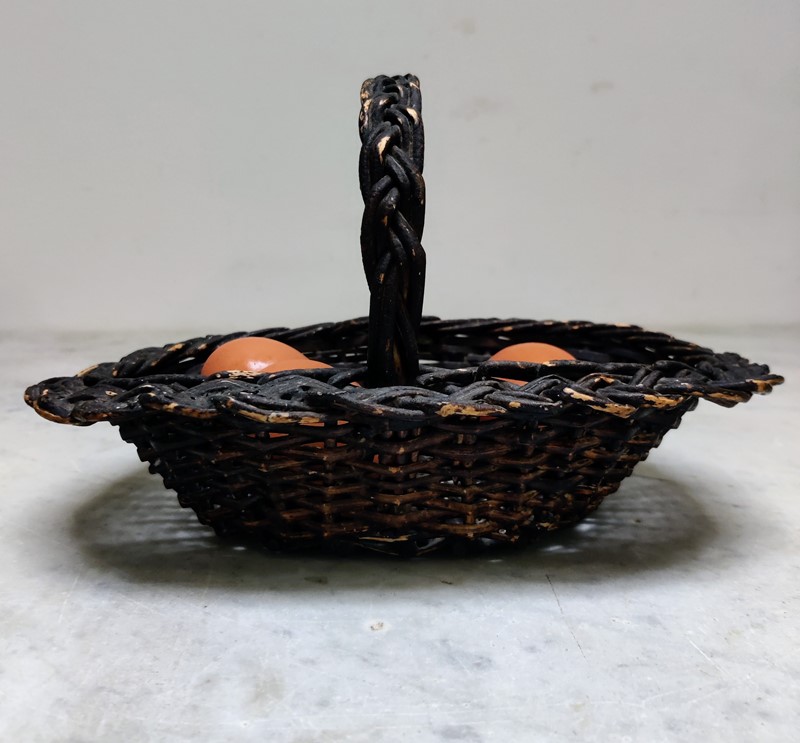 Tiny Little Vintage Twig Basket-general-store-no-2-img-20230126-095809-main-638103264743964021.jpg