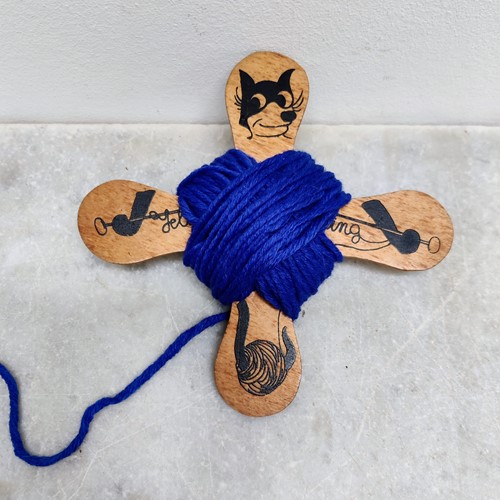 'Felix Keeps On Knitting' Wool Winder Knitting Aid
