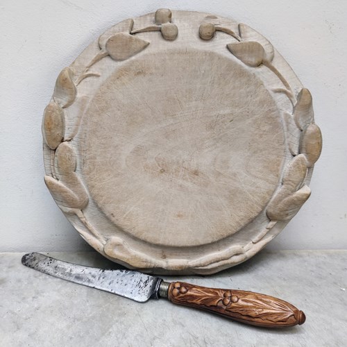 Wonderful Carved Breadboard