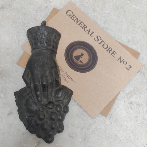 Heavy C19th Cast Iron 'Gauntlet & Grapes' Weight