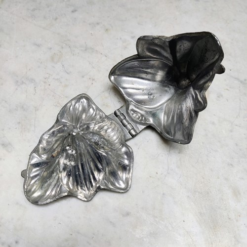 Fabulous C19th ‘Lily’ Pewter Food Mould