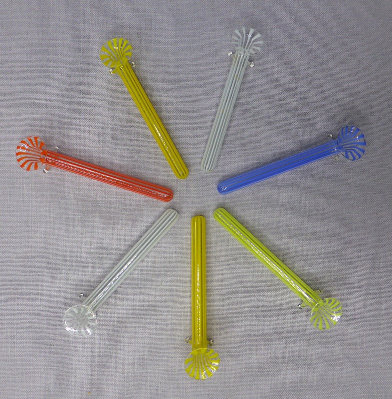 Stylish glass knife rest bud holders-ginger-tom-s-curious-eclectic-ce704a-main-637955673876374866.JPG