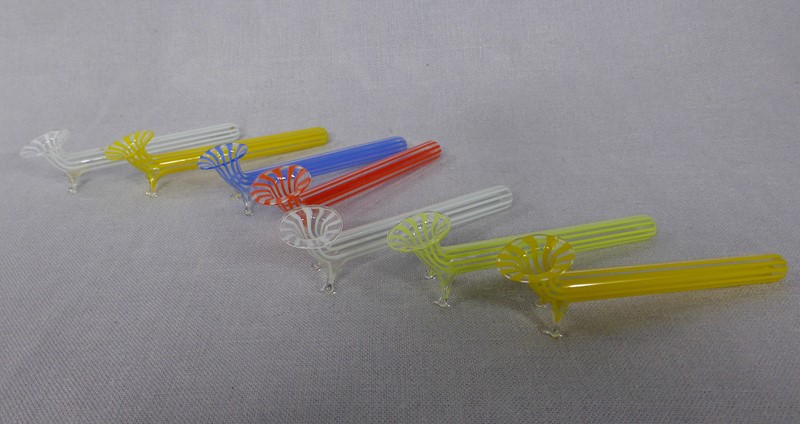Stylish glass knife rest bud holders-ginger-tom-s-curious-eclectic-ce704b-main-637955674084531403.JPG