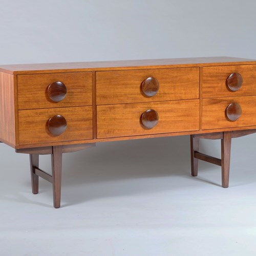 A Stylish 1960S Mid Century Button Handled Teak Sideboard | 6 Drawer Credenza