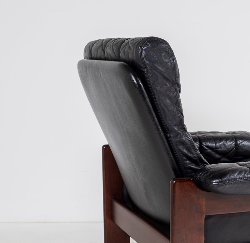Danish skipper mobler armchair and footstool-greencore-design-1970s-mid-century-rosewood-black-leather-skipper-mobler-armchair-and-footstool-4-main-637869225044654298.jpg
