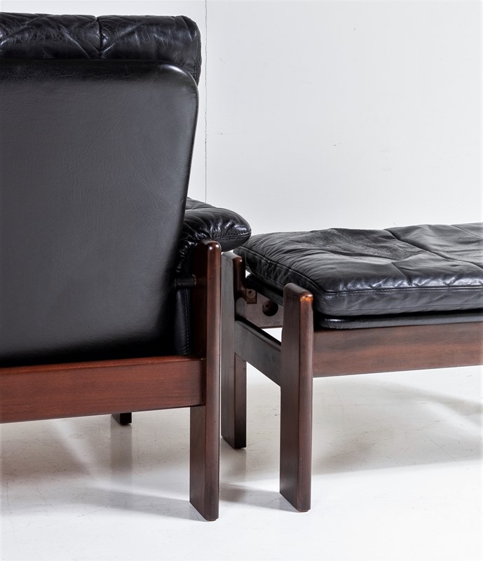Danish skipper mobler armchair and footstool-greencore-design-1970s-mid-century-rosewood-black-leather-skipper-mobler-armchair-and-footstool-7-main-637869225081529656.jpg