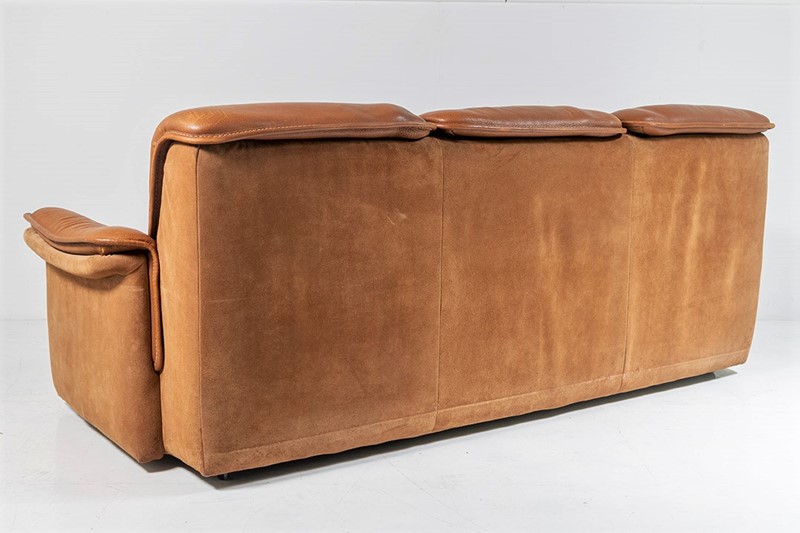 De sede ds12 model leather and suede 3 seater sofa-greencore-design-de-sede-model-ds-12-cognac-leather-and-suede-3-seater-sofa-5-main-637758461364316690.jpg