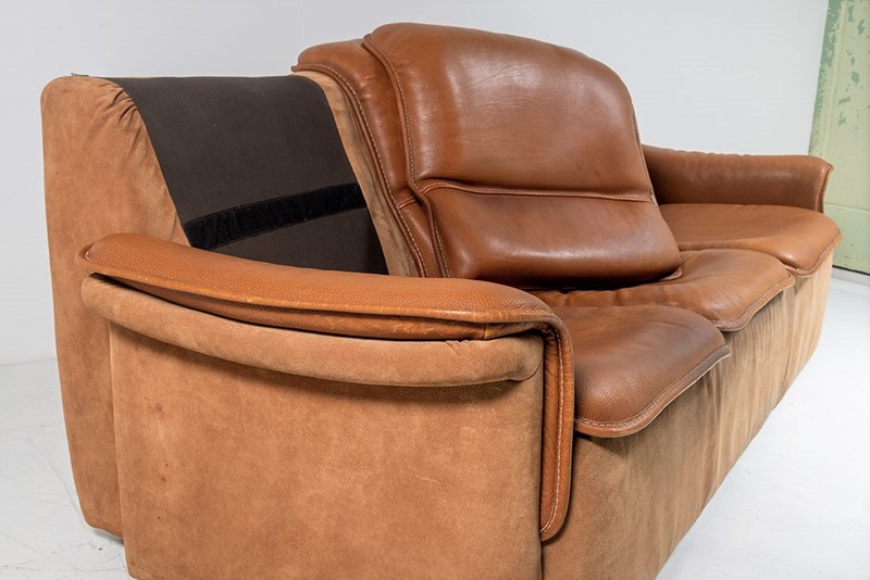 De sede ds12 model leather and suede 3 seater sofa-greencore-design-de-sede-model-ds-12-cognac-leather-and-suede-3-seater-sofa-7-main-637758461370879284.jpg
