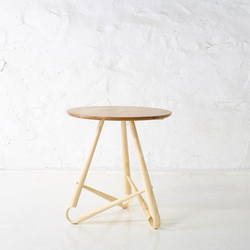 Handcrafted Bentwood Side Table ‘Sŵs’ Collection