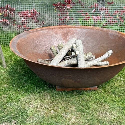 Large 4Ft Natural Cast Iron Garden Fire Pit With A Rust Patina