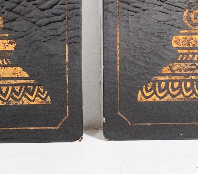 Italian style empire Urns black lacquered panels-greencore-design-large-pair-of-decorative-wall-hanging-black-gold-urn-gesso-panels-9-main-637541709540483248.jpg