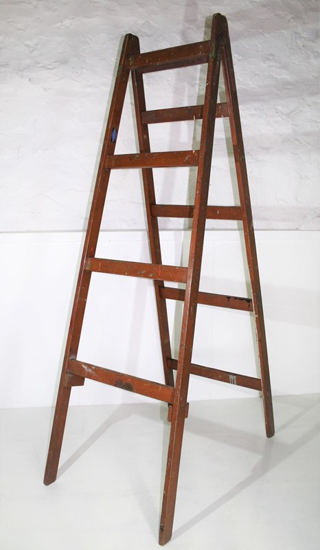 London film school ladder-greencore-design-london-film-studio-prop-ladder-3-main-637335276359921581.jpg