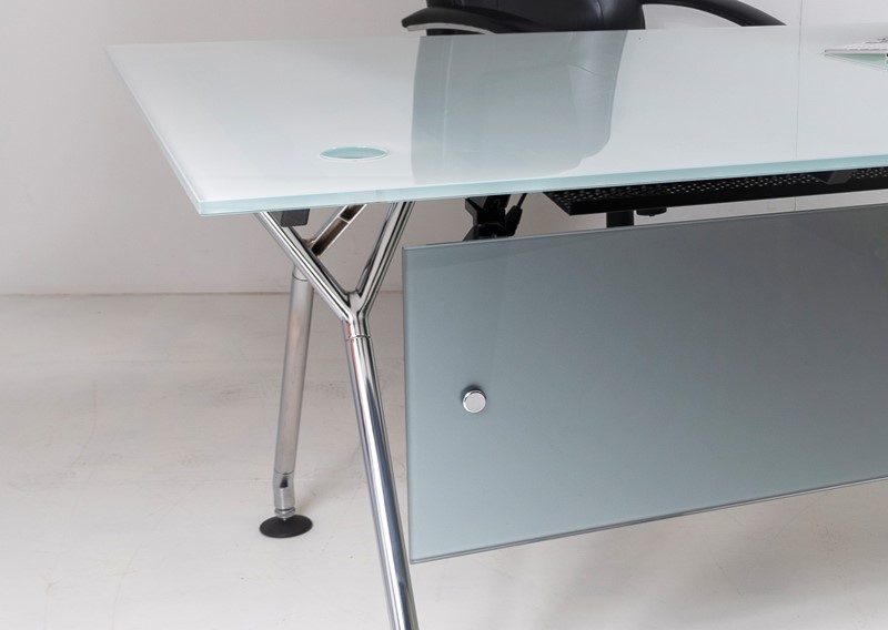Executive ‘Nomos’ Desk By Norman Foster For Tecno -greencore-design-norman-foster-nomon-for-tecno-executive-desk-glass-chrome-11-main-637854424530202267.jpg