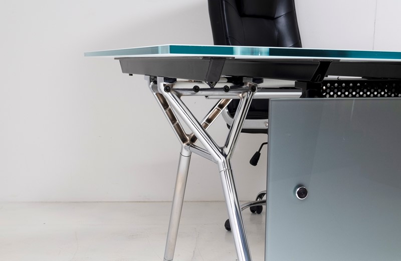 Executive ‘Nomos’ Desk By Norman Foster For Tecno -greencore-design-norman-foster-nomon-for-tecno-executive-desk-glass-chrome-7-main-637854424487545835.jpg