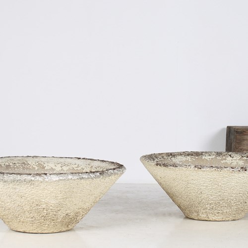 Large Pair Of Mid-Century Modernist Concrete Planters In Manner Of Willy Guhl