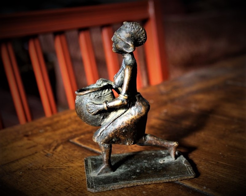African Bronze Figure-grovetrader-pot2-main-638129250415379267.jpg