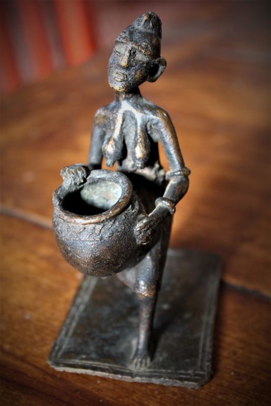 African Bronze Figure-grovetrader-pot3-main-638129250601686639.jpg