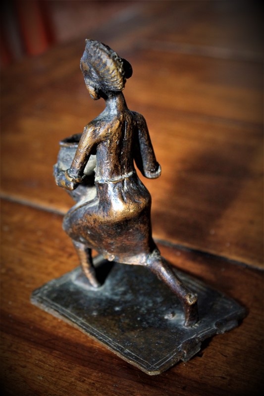 African Bronze Figure-grovetrader-pot5-main-638129250811840174.jpg