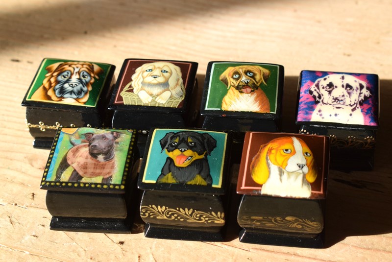 Seven Miniature Russian Lacquer Dog Trinket Boxes-grumbla-lane-dsc-0662-main-637792433765304527.JPG