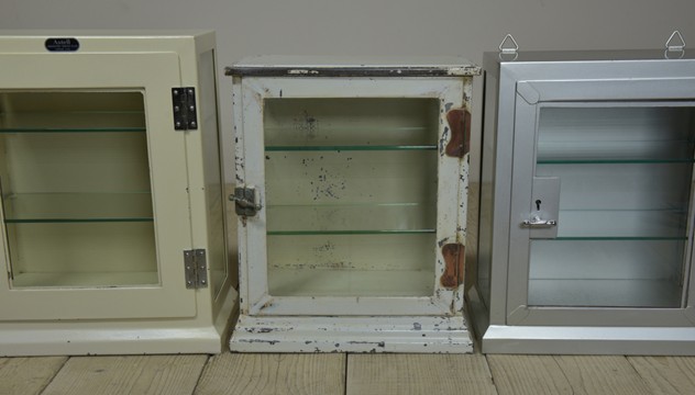  Vintage Steel Medical Display Cabinet-haes-antiques-DSC_2931_main_636329468301581745.JPG