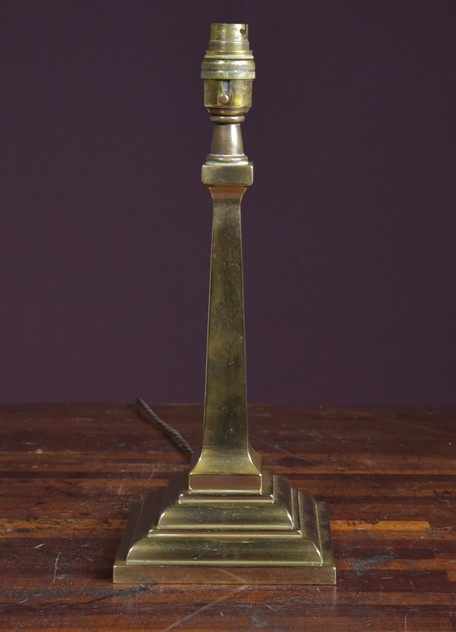 Cast bronze table lamp-haes-antiques-DSC_3256CR_main_636343425600820864.jpg