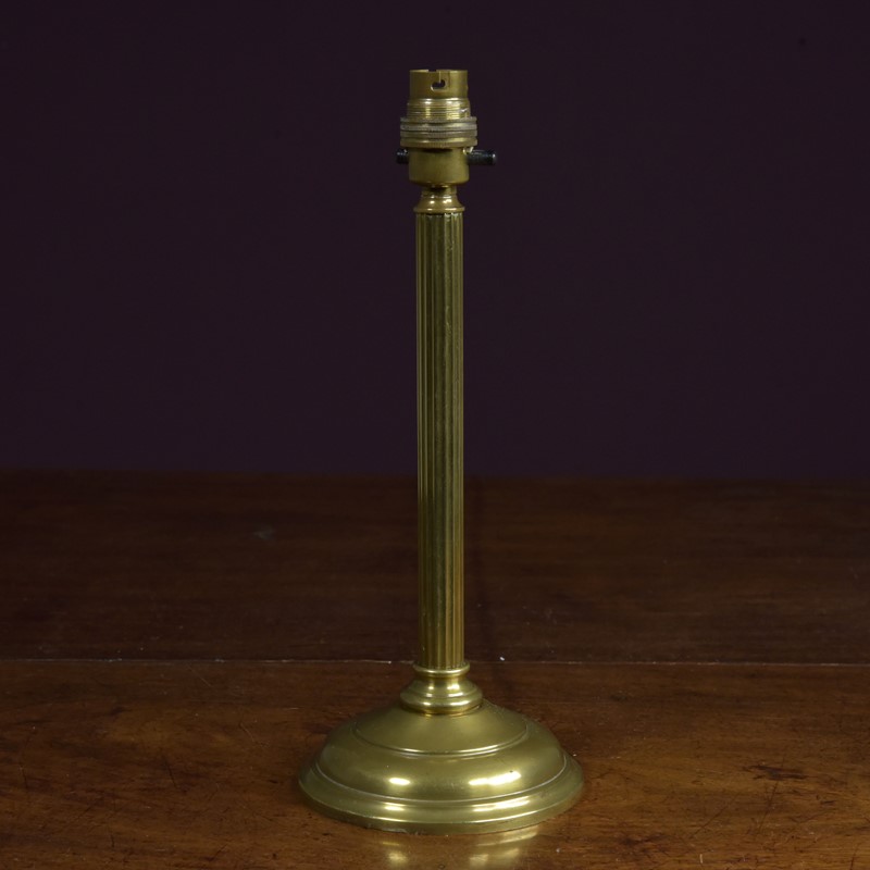 Antique GEC Reeded Brass Lamp-haes-antiques-dsc-1762cr-main-637944517763680647.jpg