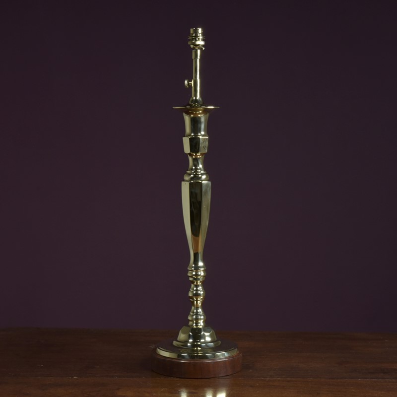 Cast Brass Lamp - Hong Kong-haes-antiques-dsc-2071cr-main-637974950655424179.jpg