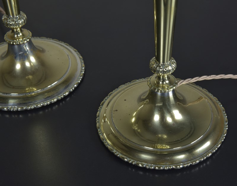 Antique Rams Heads Brass Table Lamps-haes-antiques-dsc-2364cr-fm-main-637251342506985819.jpg