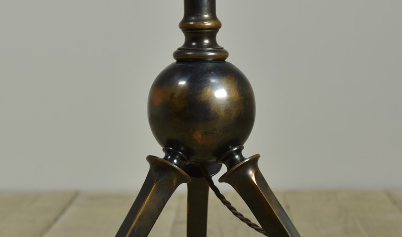 Bulbous Bronzed Floor Lamp c1900-haes-antiques-dsc-2551feat-main-638018805856713654.jpg