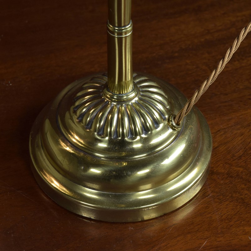 Antique Brass Dugdill's Desk Lamp-haes-antiques-dsc-3955cr-main-638041392377928098.jpg