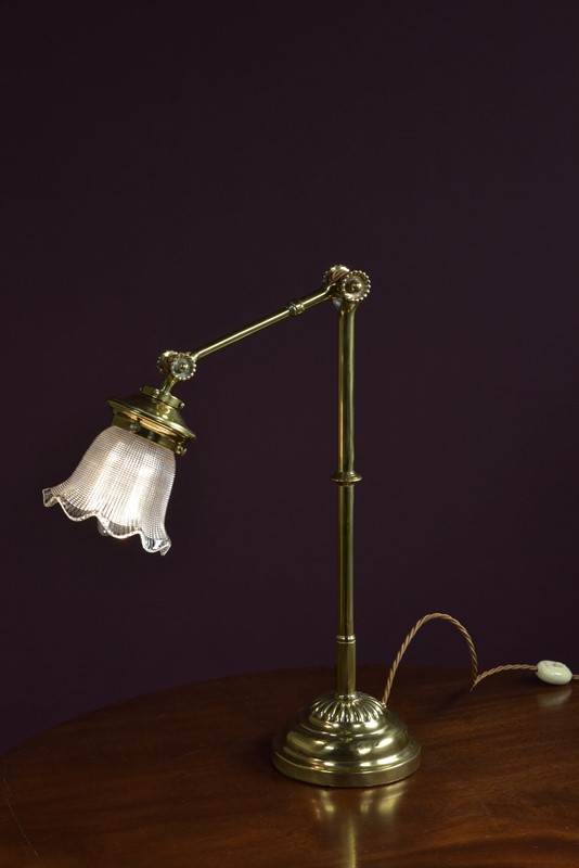 Antique Brass Dugdill's Desk Lamp-haes-antiques-dsc-3967cr-main-638041392609488126.jpg