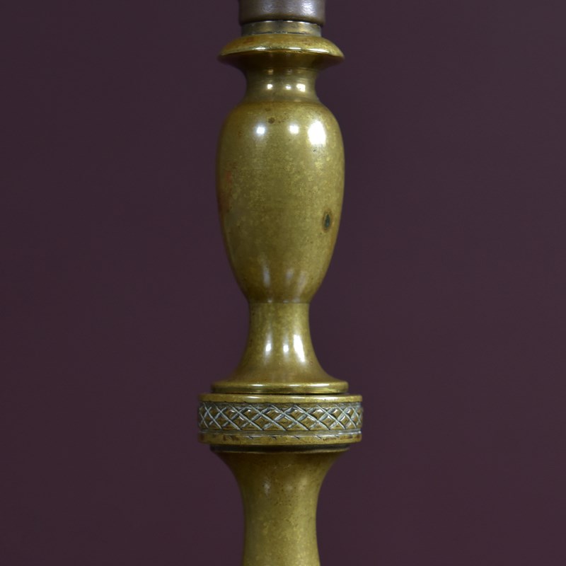 Antique Best & Lloyd Brass Lamp-haes-antiques-dsc-4342cr-main-638058641283764664.jpg