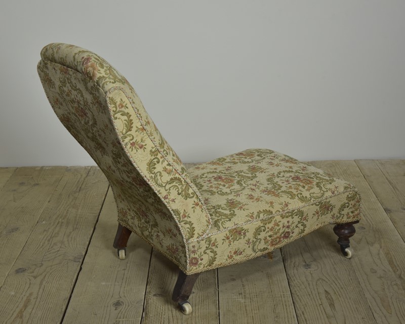 Victorian Nursing Chair-haes-antiques-dsc-4997cr-fm-main-637408548509067486.jpg