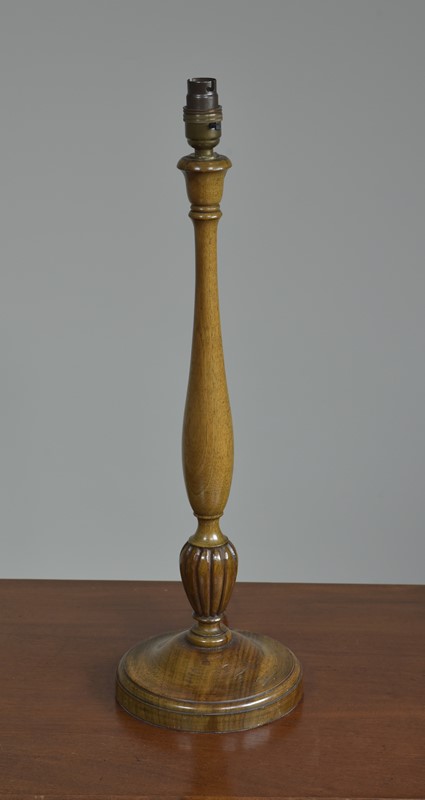 Antique Mahogany Table Lamp – Edwardian-haes-antiques-dsc-5251cr-fm-main-637431275049197385.jpg