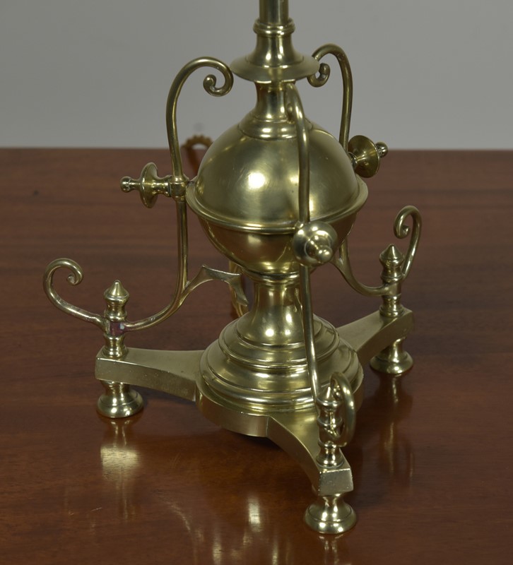 Aesthetic period brass table lamp-haes-antiques-dsc-9162cr-fm-main-637073783824969122.jpg