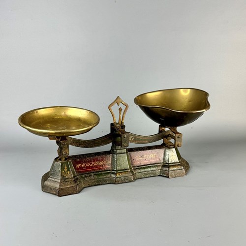 Antique Cast Iron & Brass Weighting Scales In Original Paint