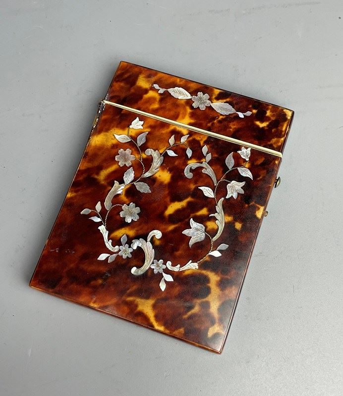 Victorian Tortoiseshell & Mother Of Pearl Card Case-hand-of-glory-0-50b1c571-1887-4fb8-928e-d23ef0c4faab-1-201-a-main-638220172527482913.jpeg