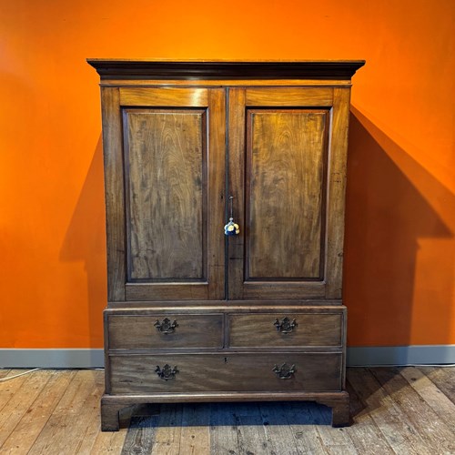 Georgian Mahogany Linen Press Wardrobe Of Small Proportions